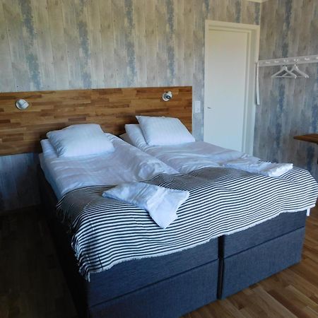 Drottning Oedas Boende Bed & Breakfast Degerhamn Bagian luar foto