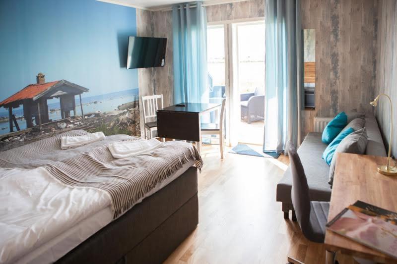 Drottning Oedas Boende Bed & Breakfast Degerhamn Bagian luar foto